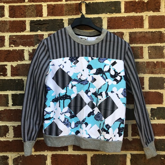 Floral Patterned sweater - Picture 1 of 3